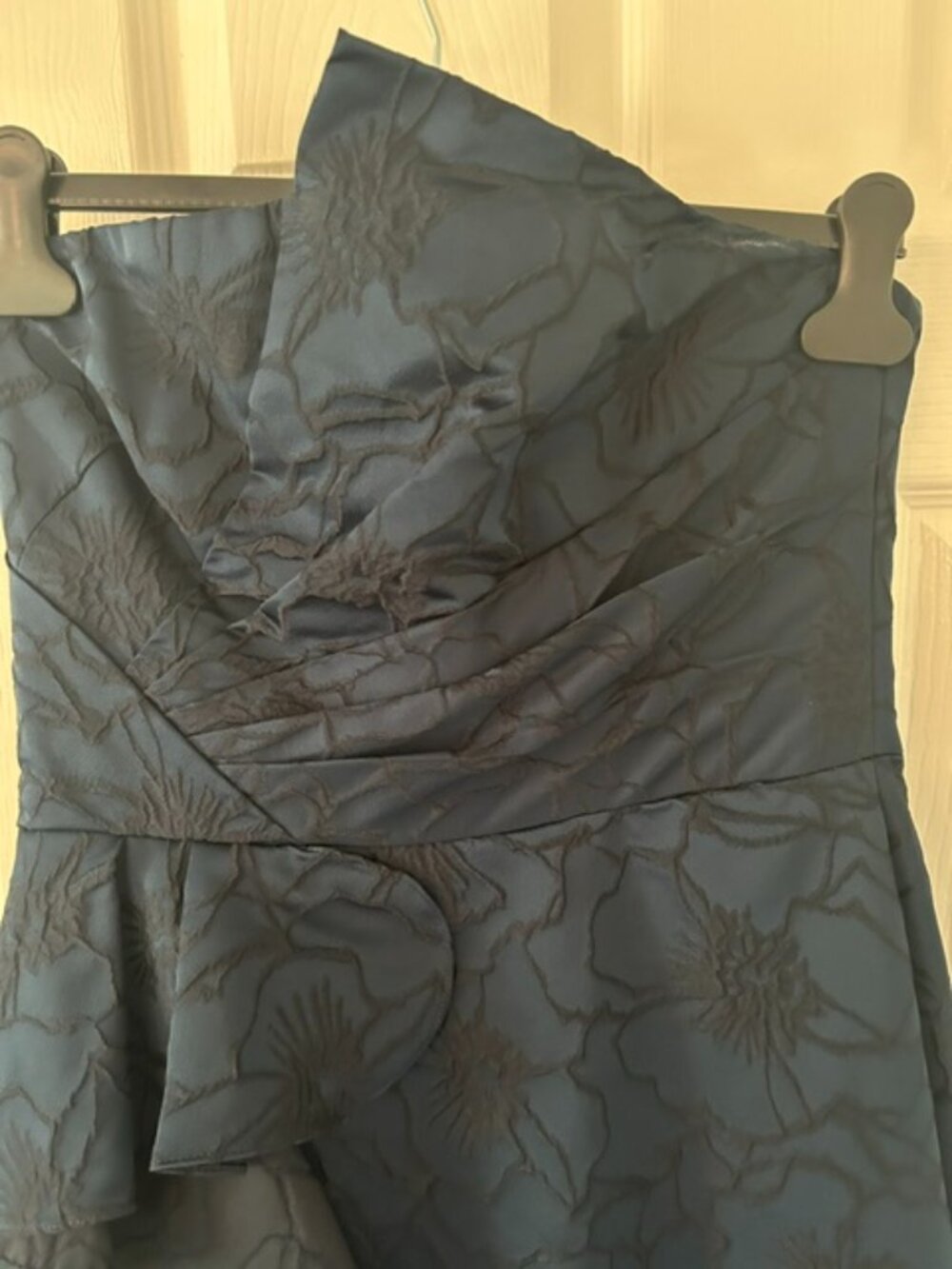 ML Monique Lhuillier Navy Floral Jacquard Strapless Gown Size 10